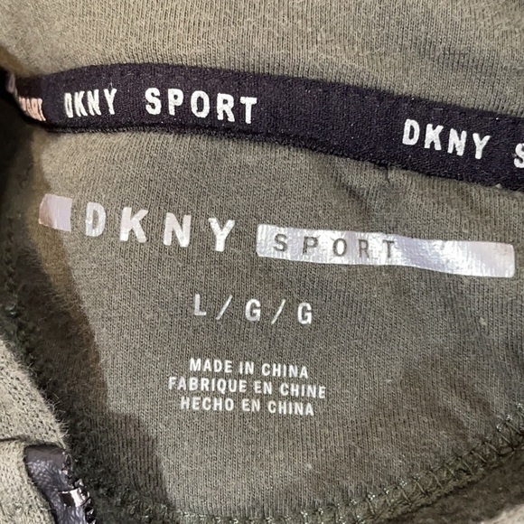 DKNY Cropped Half-Zip Army Green Hoodie Size Large - Picture 5 of 7